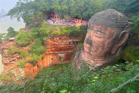 樂山有哪些寺院?且談談佛教在樂山的影響與地位。